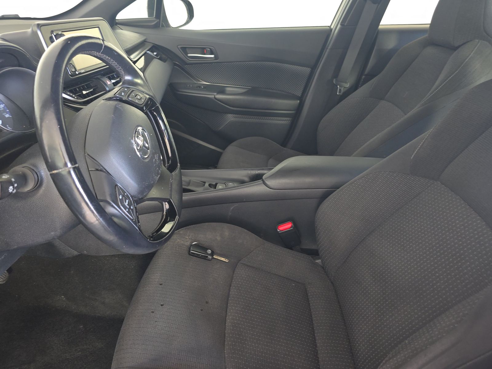 2018 Toyota C-HR XLE FWD