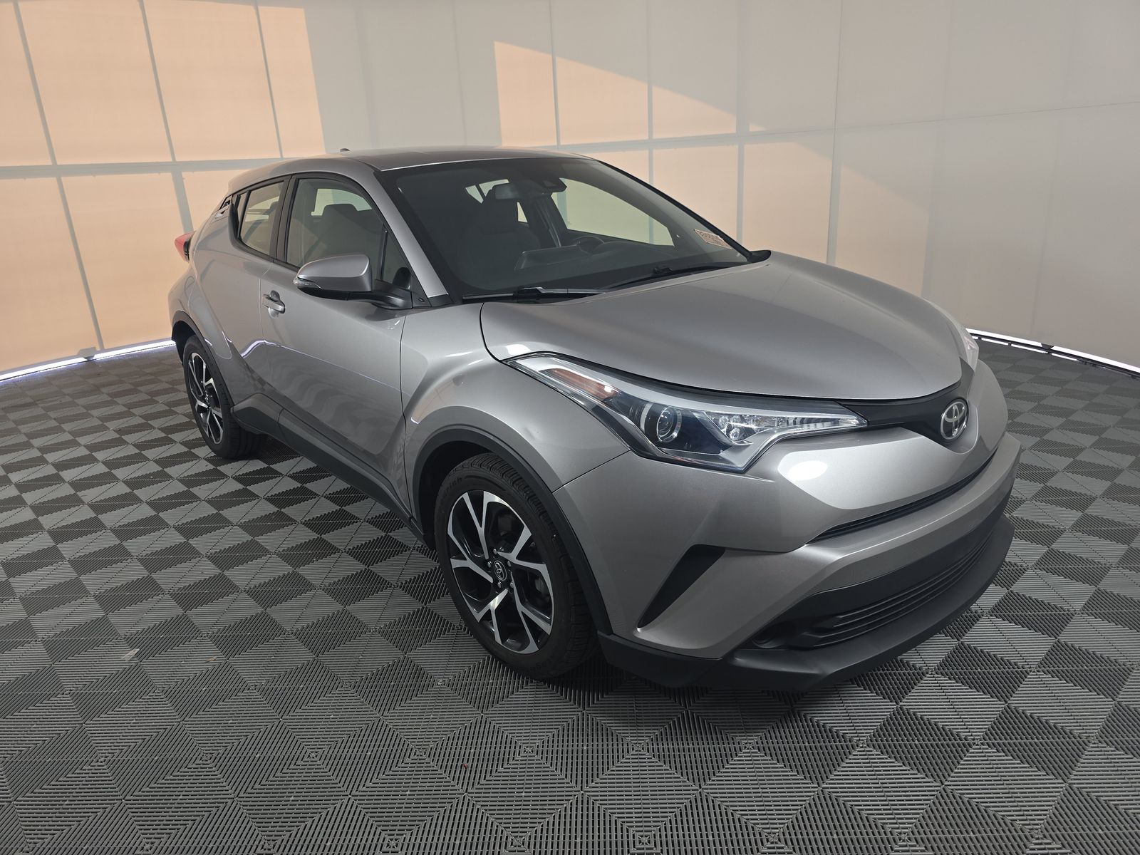 2018 Toyota C-HR XLE FWD