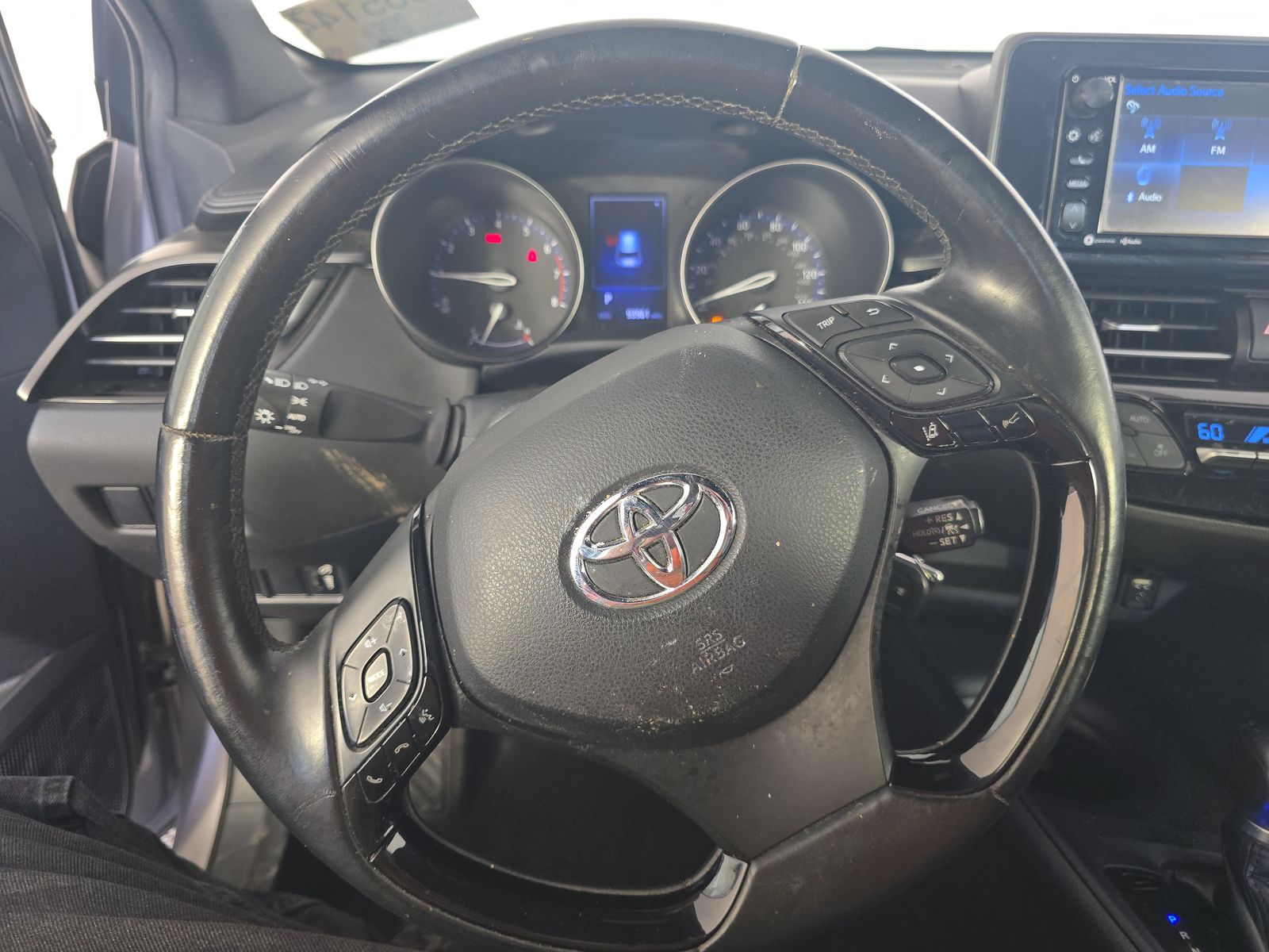 2018 Toyota C-HR XLE FWD