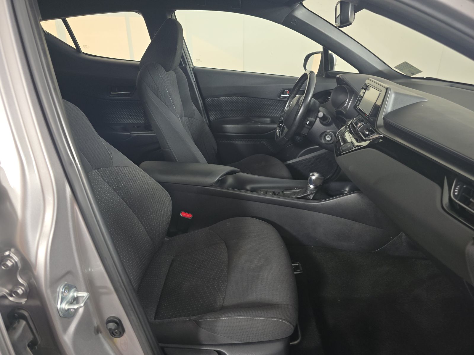 2018 Toyota C-HR XLE FWD