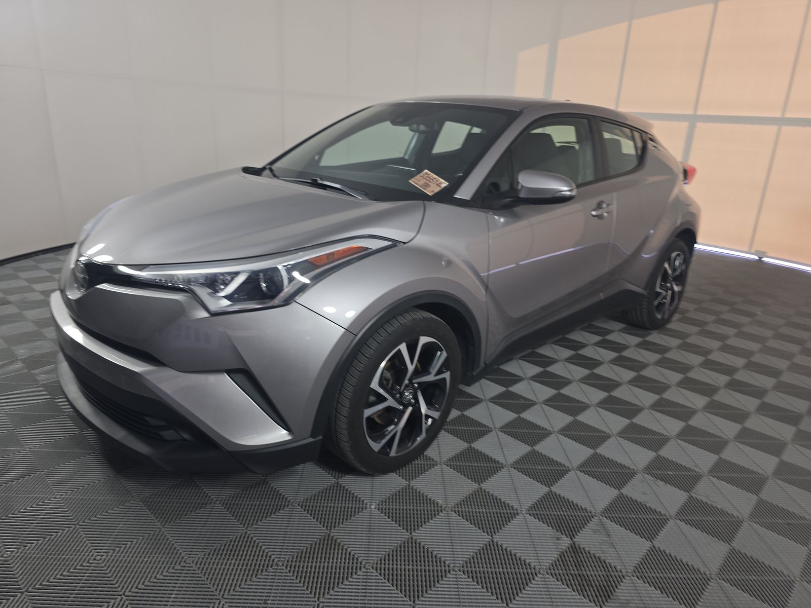 2018 Toyota C-HR XLE FWD