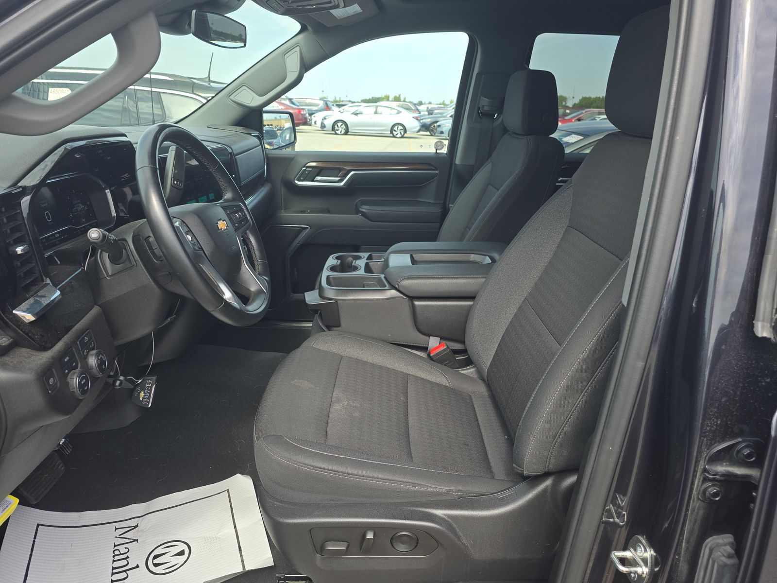 2023 Chevrolet Silverado 1500 LT AWD