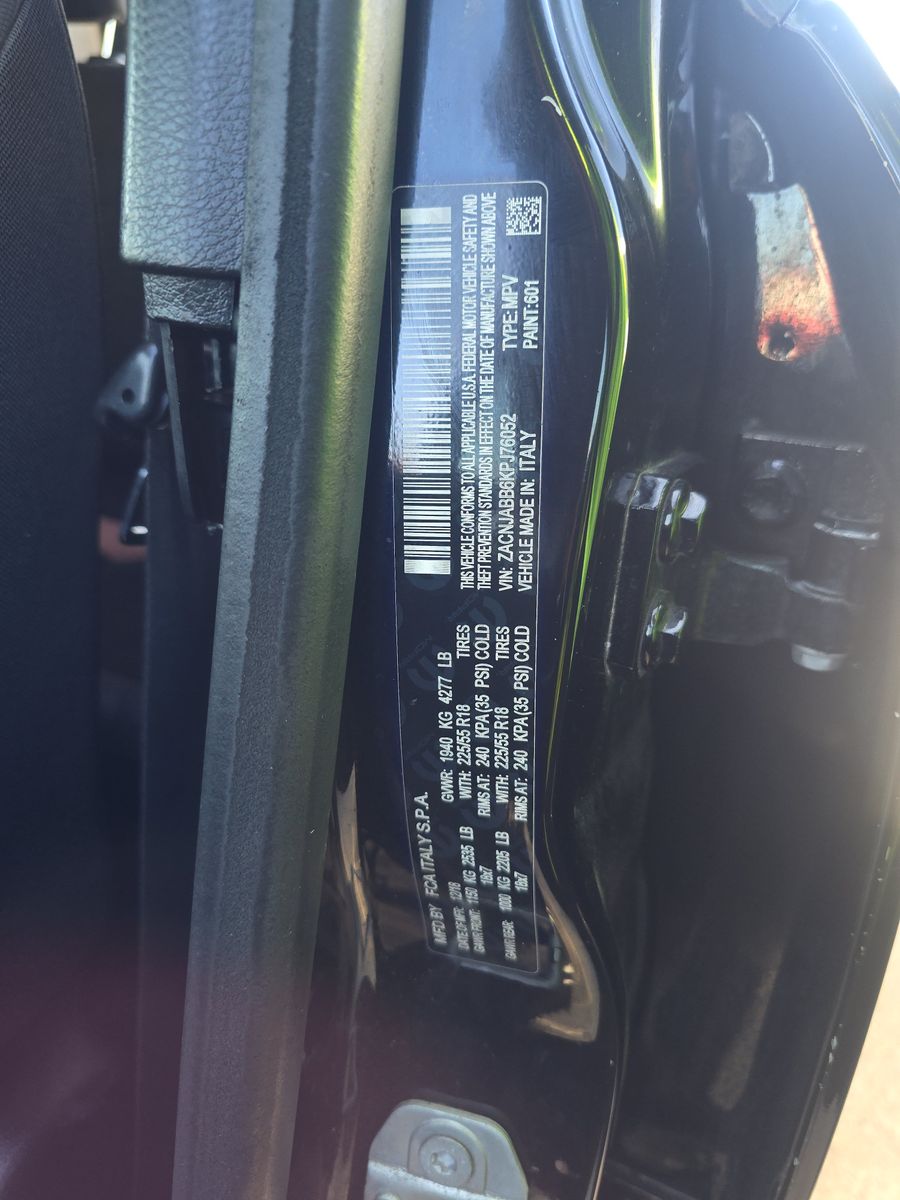 2019 Jeep Renegade Latitude Altitude Edition FWD