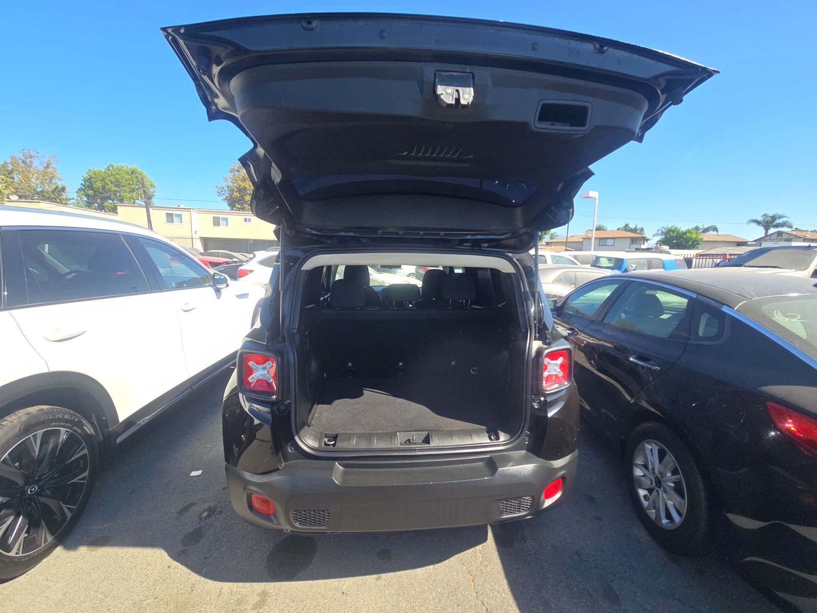 2019 Jeep Renegade Latitude Altitude Edition FWD
