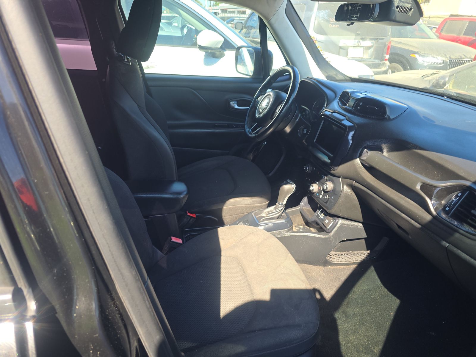 2019 Jeep Renegade Latitude Altitude Edition FWD