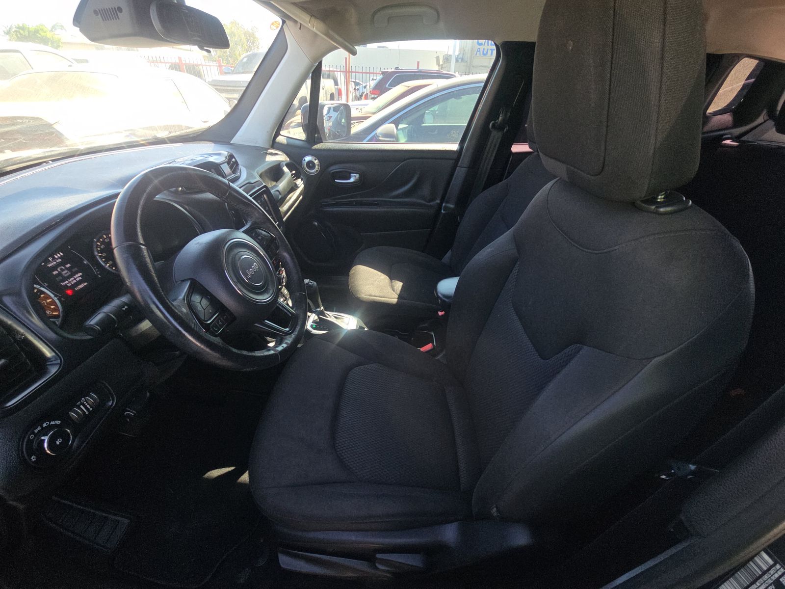 2019 Jeep Renegade Latitude Altitude Edition FWD