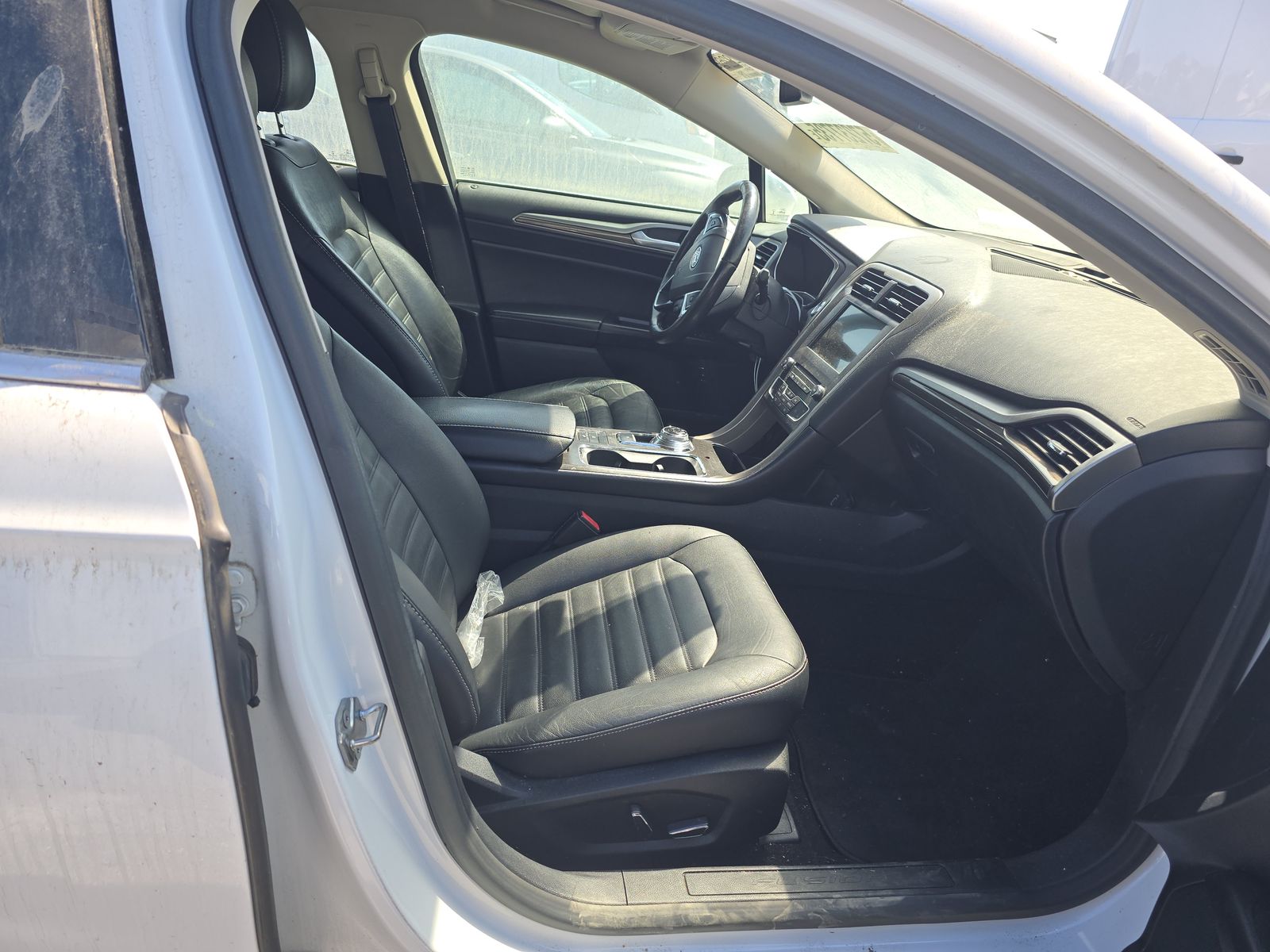 FORD FUSION - 9