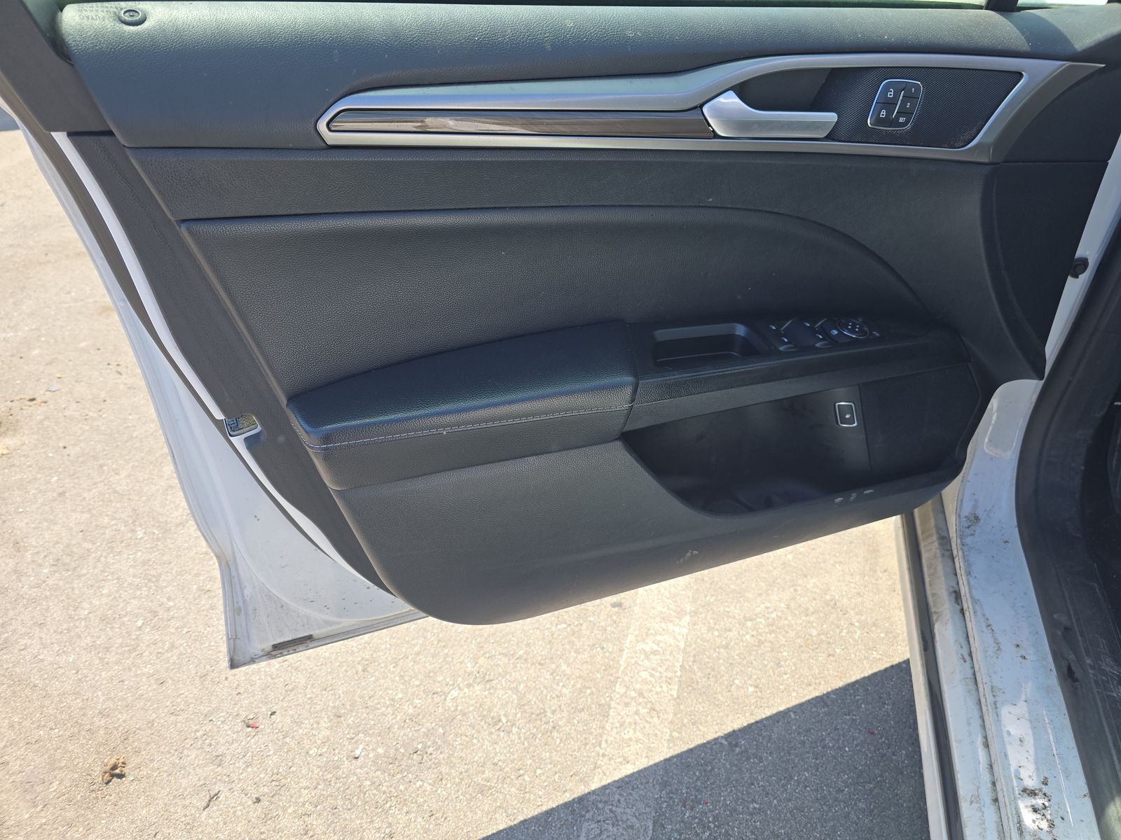 FORD FUSION - 10