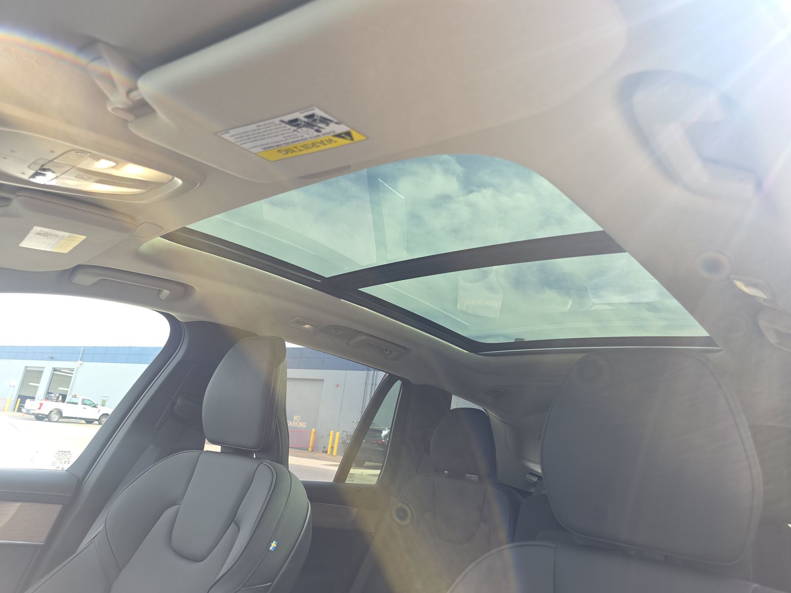 2025 Volvo XC90 B6 Plus AWD