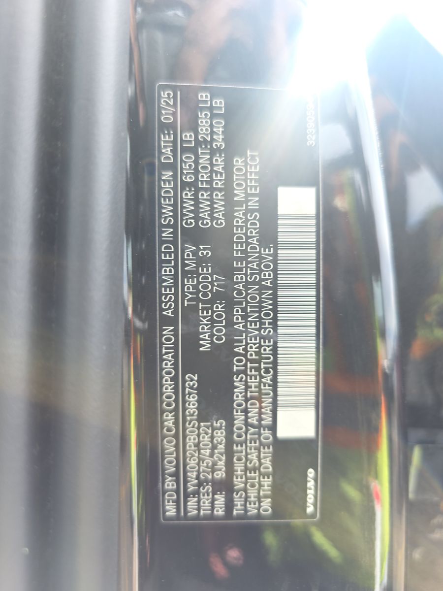 2025 Volvo XC90 B6 Plus AWD