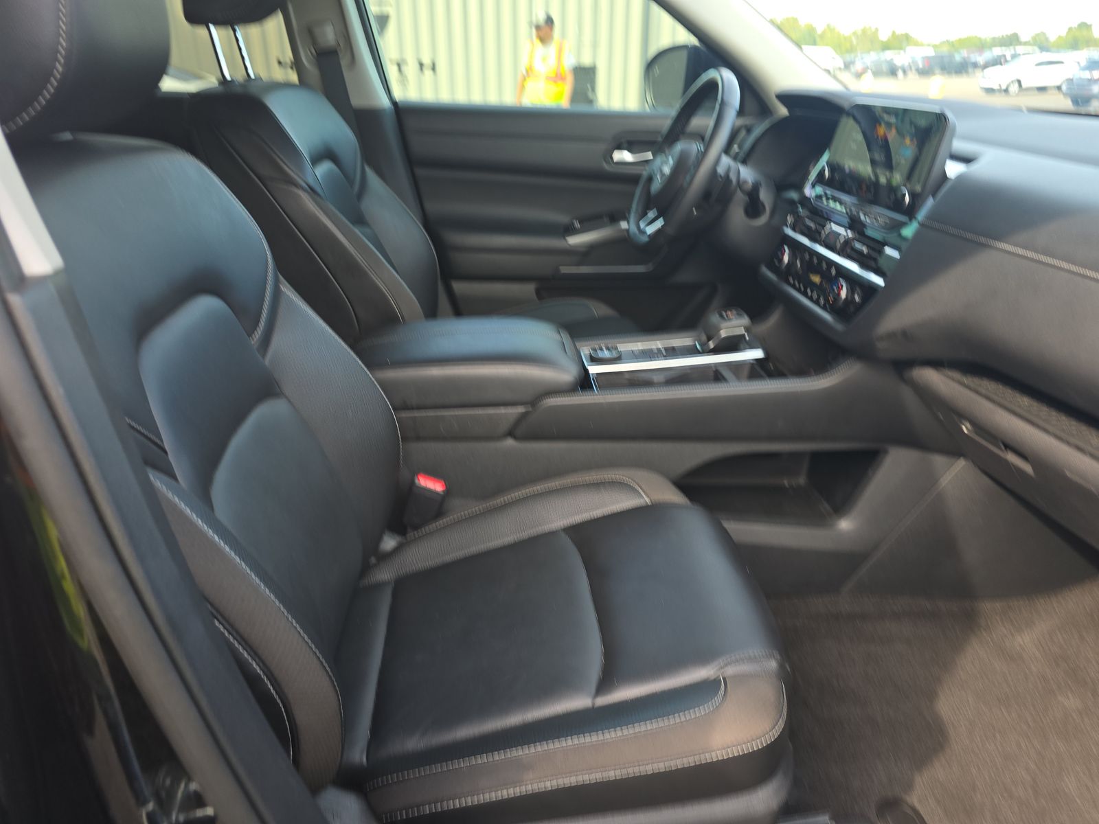 2023 Nissan Pathfinder SL AWD