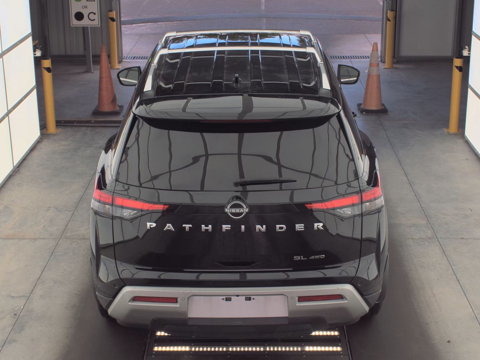 2023 Nissan Pathfinder SL AWD