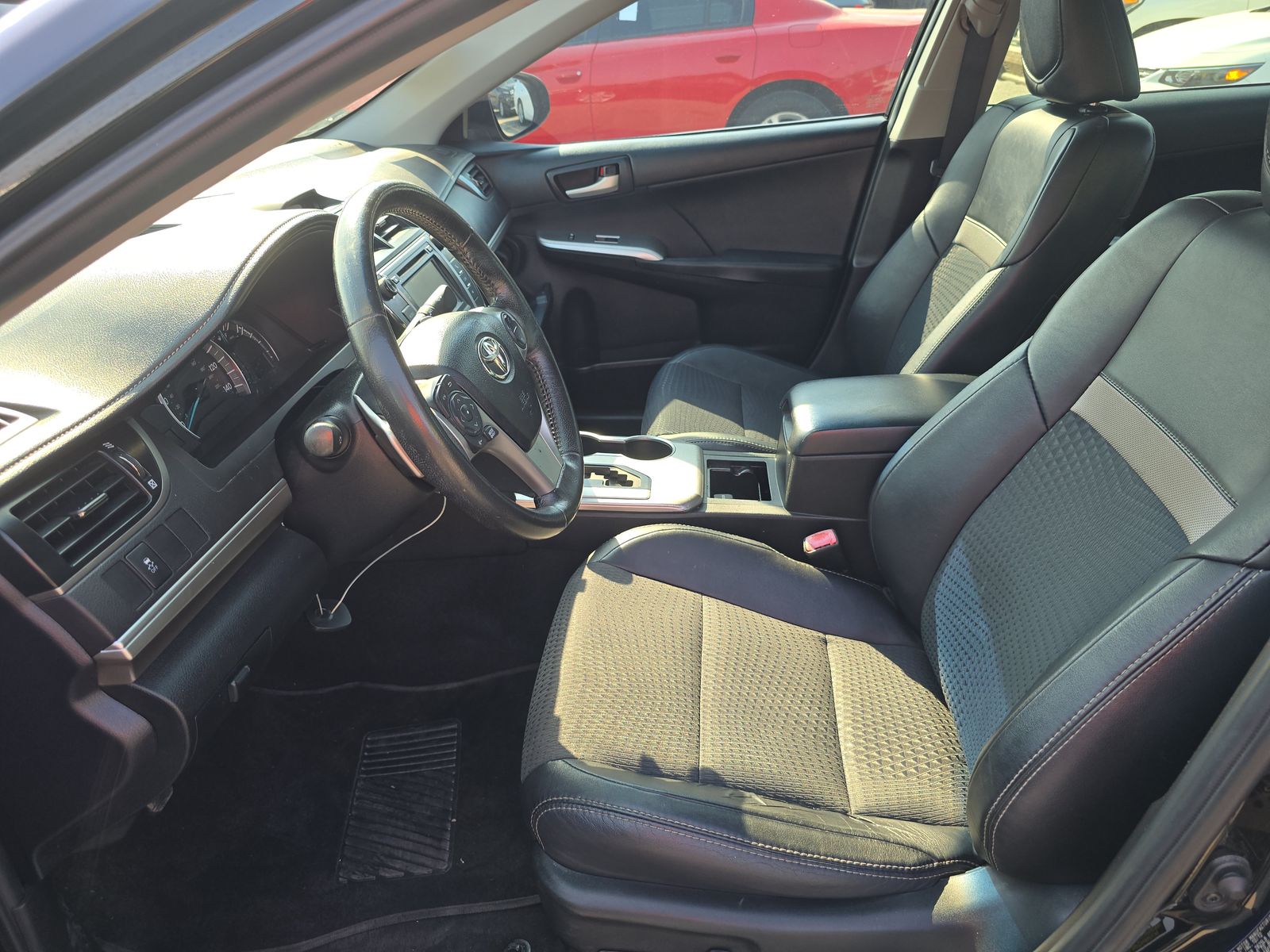 2012 Toyota Camry SE FWD