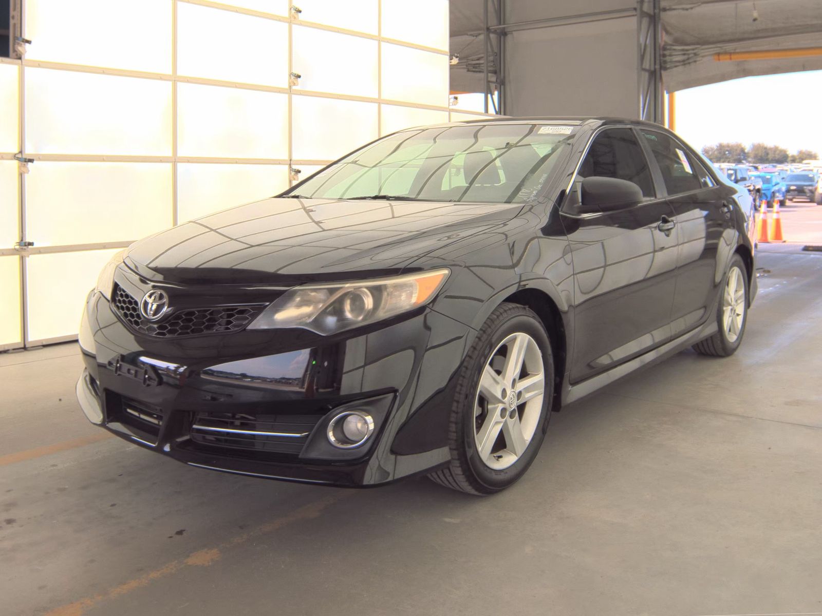 2012 Toyota Camry SE FWD