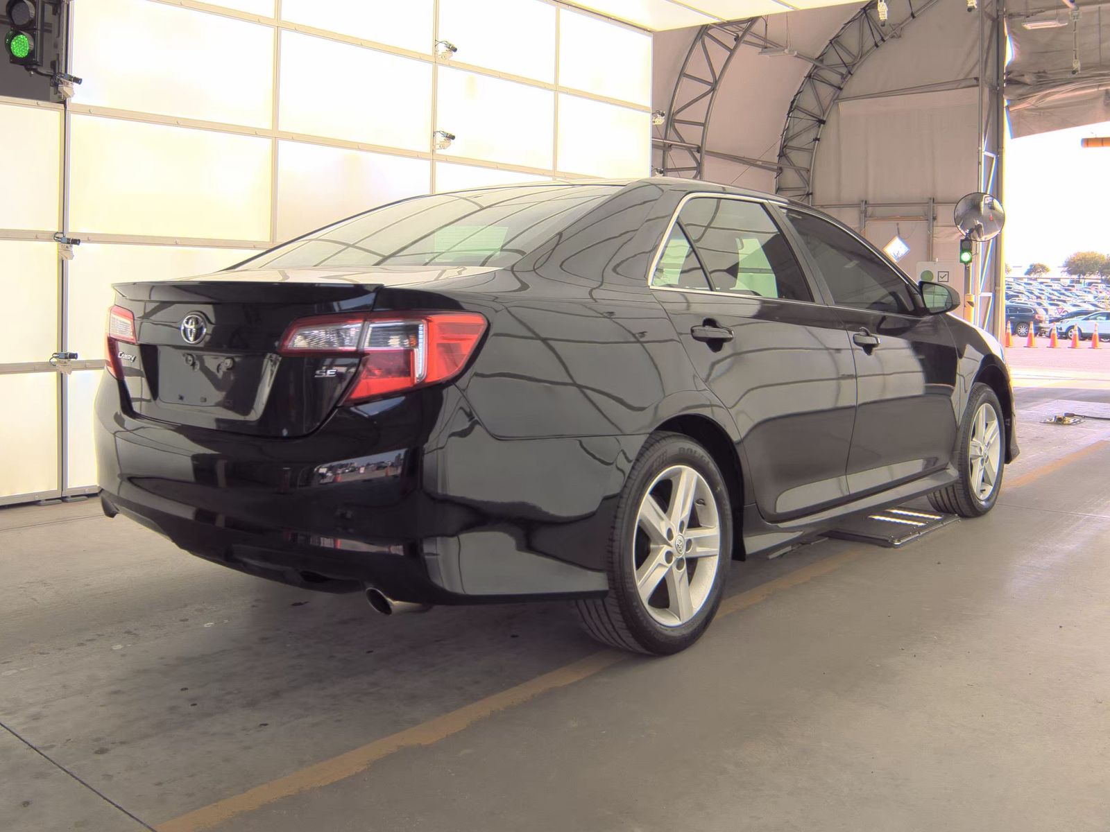 2012 Toyota Camry SE FWD