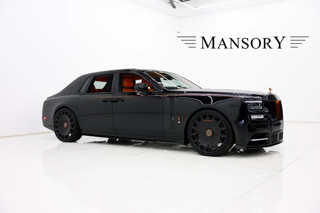 2025 Rolls-Royce Phantom