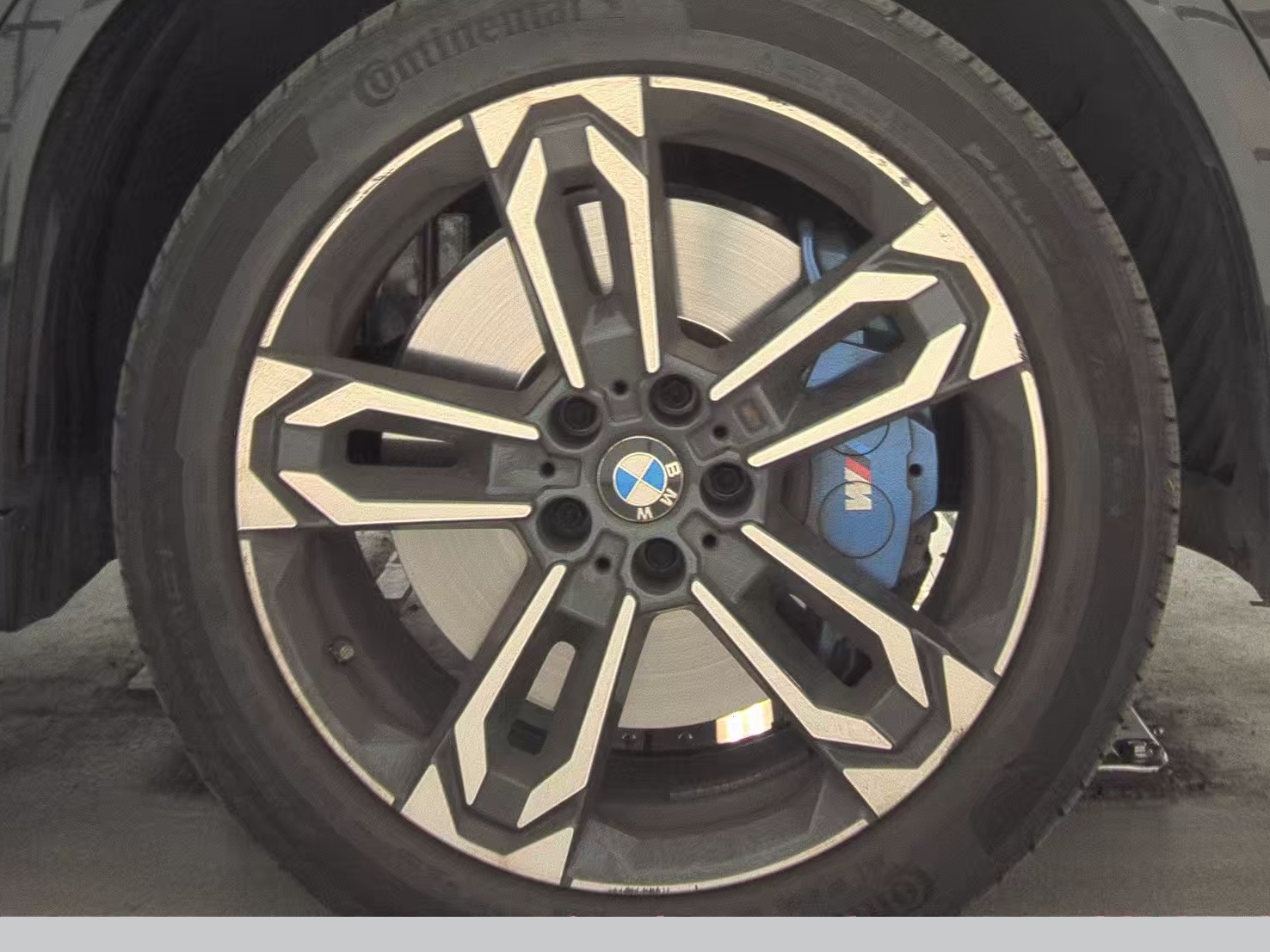 2025 BMW X2 xDrive28i AWD