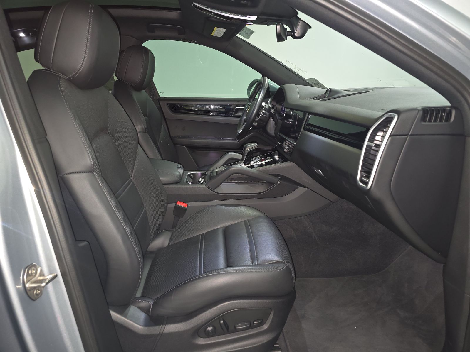 2022 Porsche Cayenne Base AWD