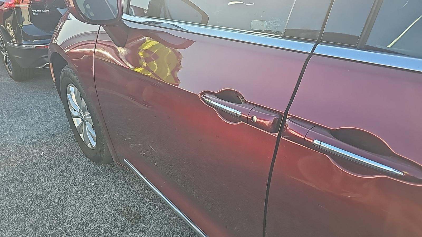 2019 Chrysler Pacifica Touring L FWD