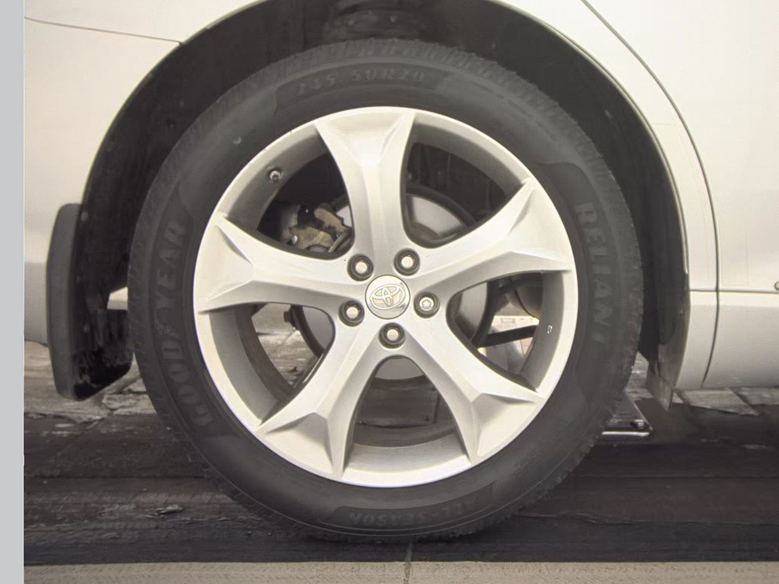 2011 Toyota Venza Base FWD