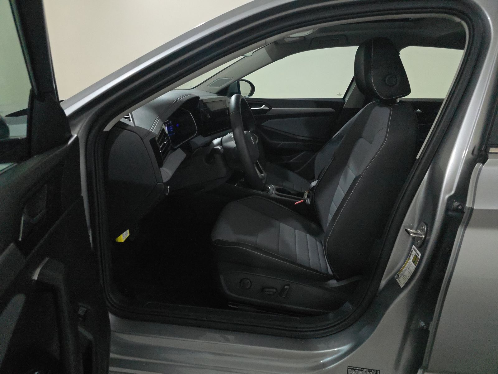 2025 Volkswagen Jetta 1.5T SE FWD