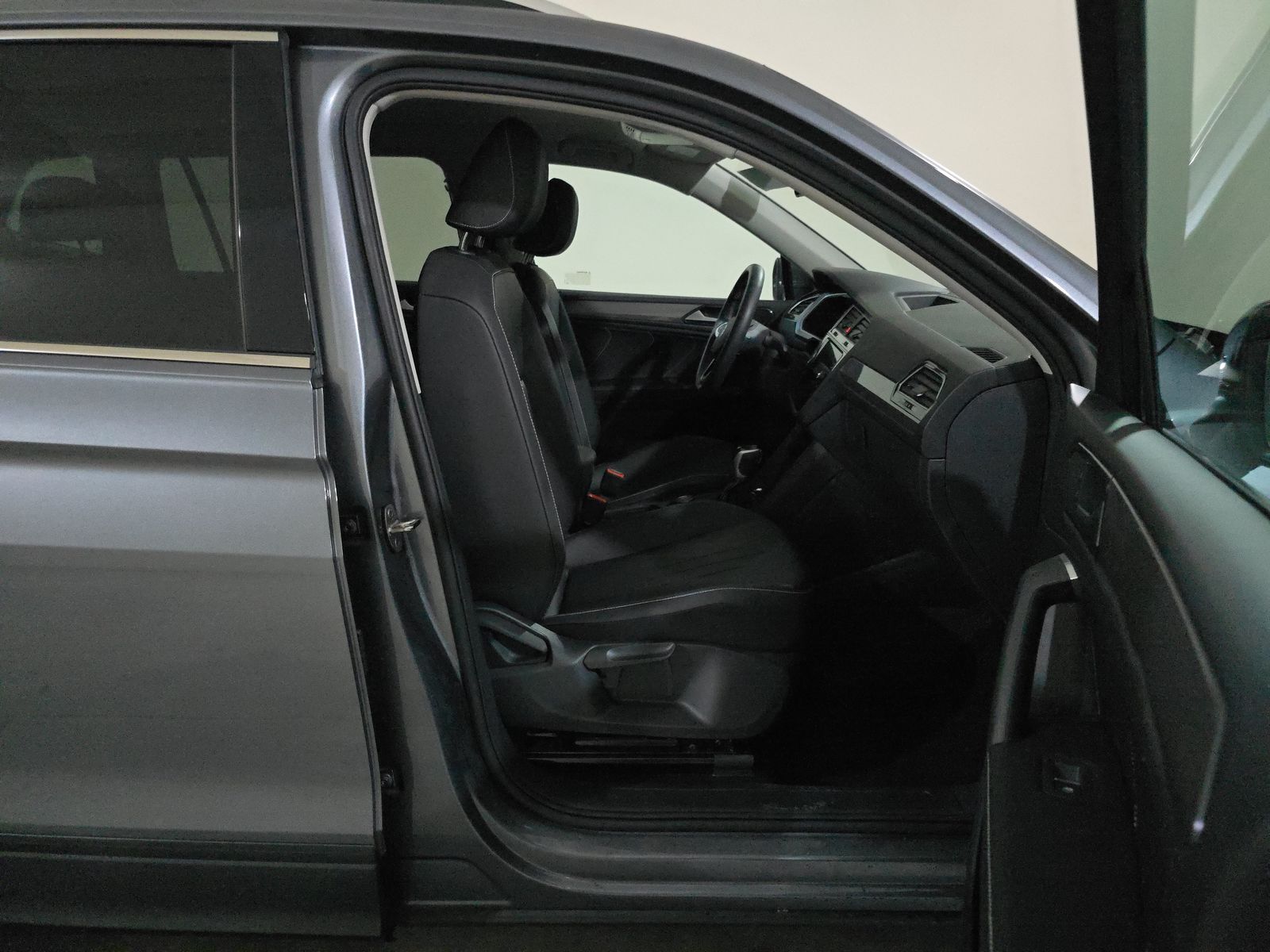 2024 Volkswagen Tiguan 2.0T SE AWD