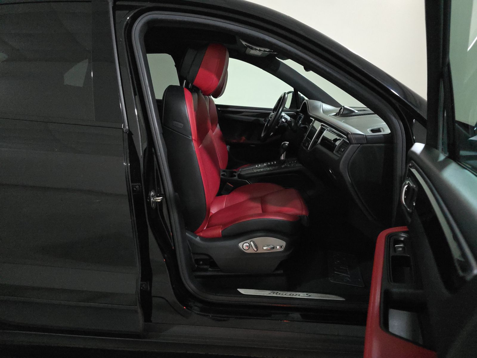 2018 Porsche Macan S AWD