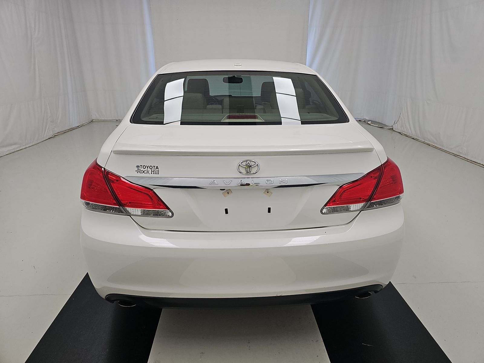 2011 Toyota Avalon Limited FWD