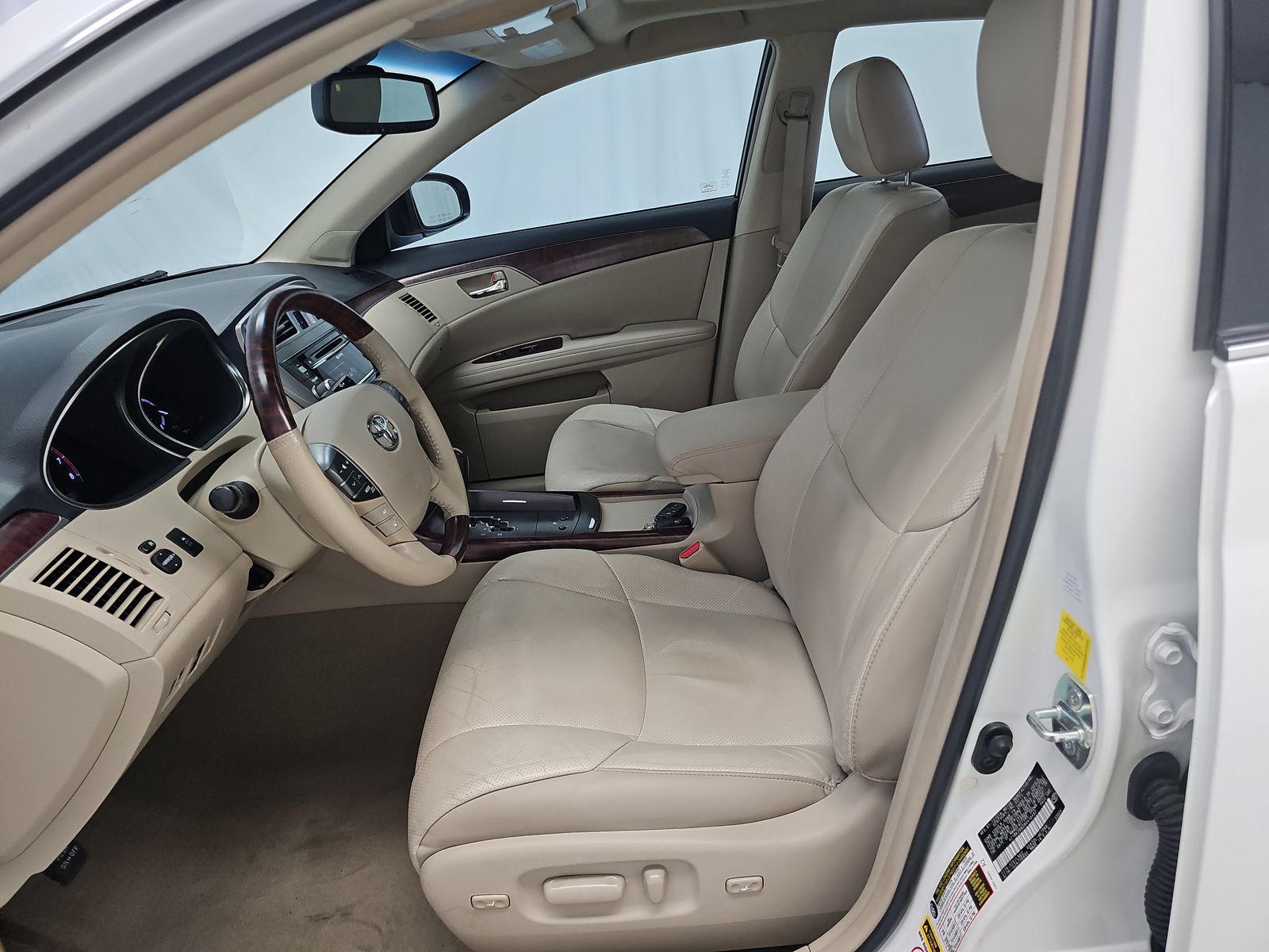 2011 Toyota Avalon Limited FWD
