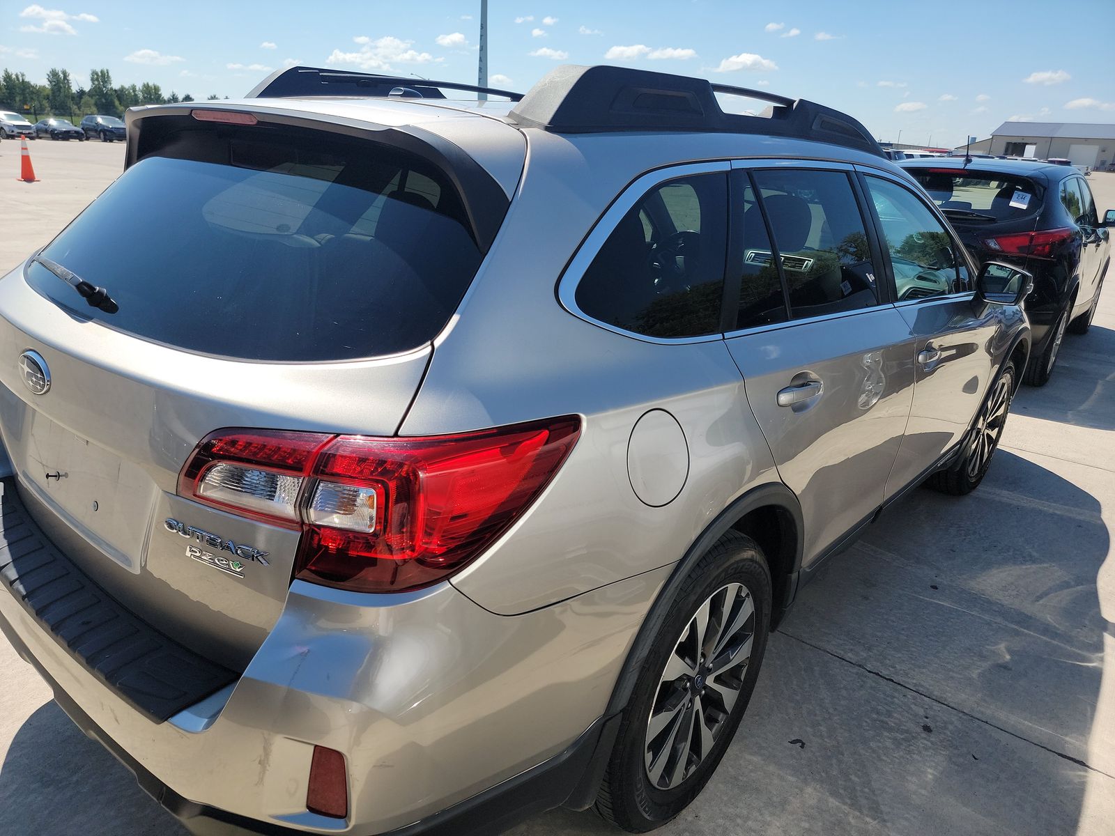 2015 Subaru Outback 2.5i Limited AWD
