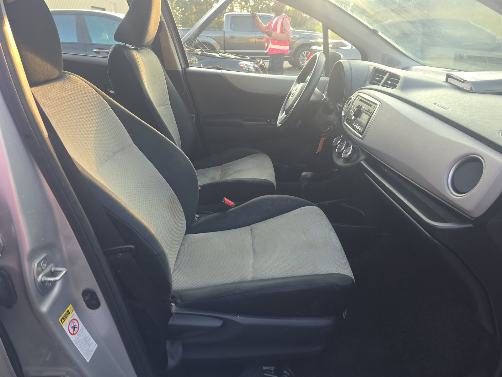 2012 Toyota Yaris LE FWD