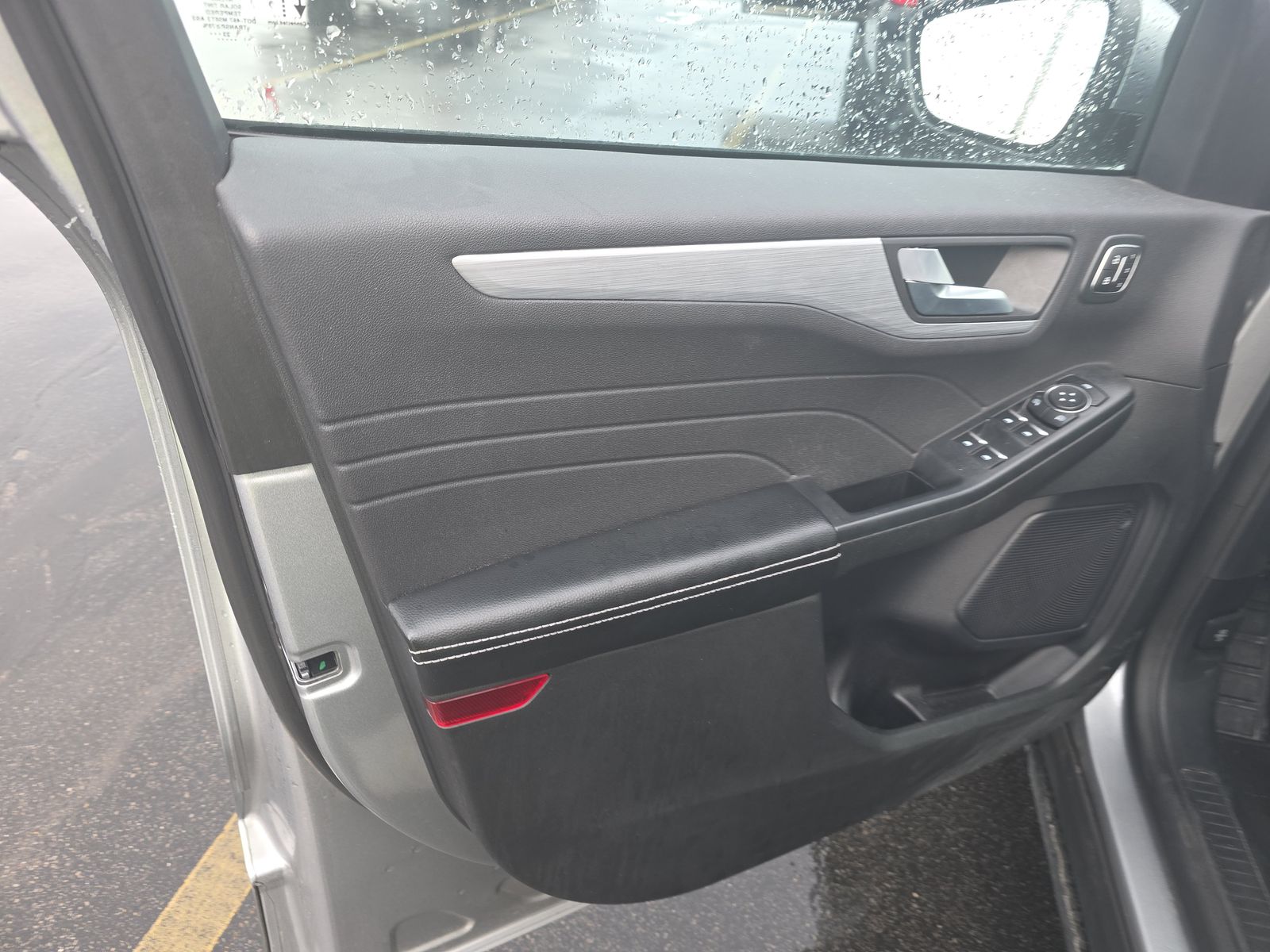 2023 Ford Escape Hybrid Platinum FWD