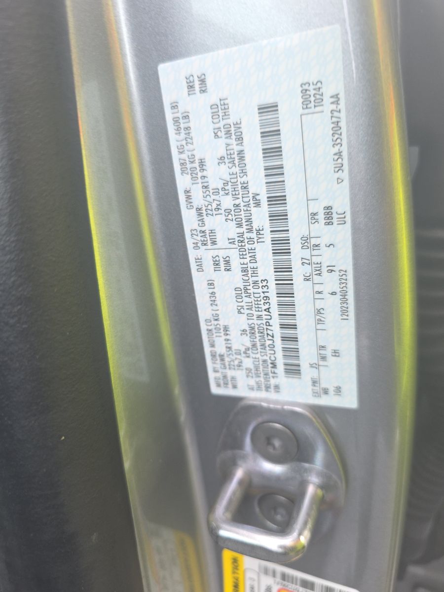 2023 Ford Escape Hybrid Platinum FWD