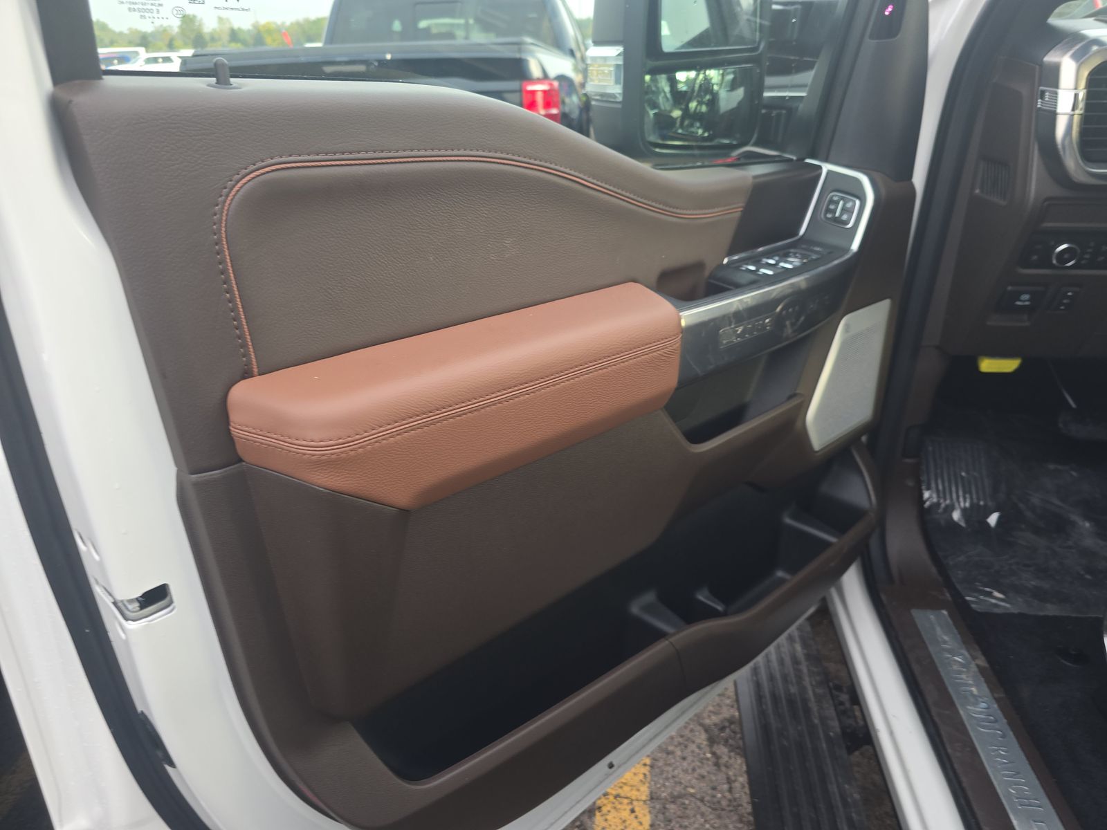 2025 Ford F-150 Hybrid King Ranch AWD