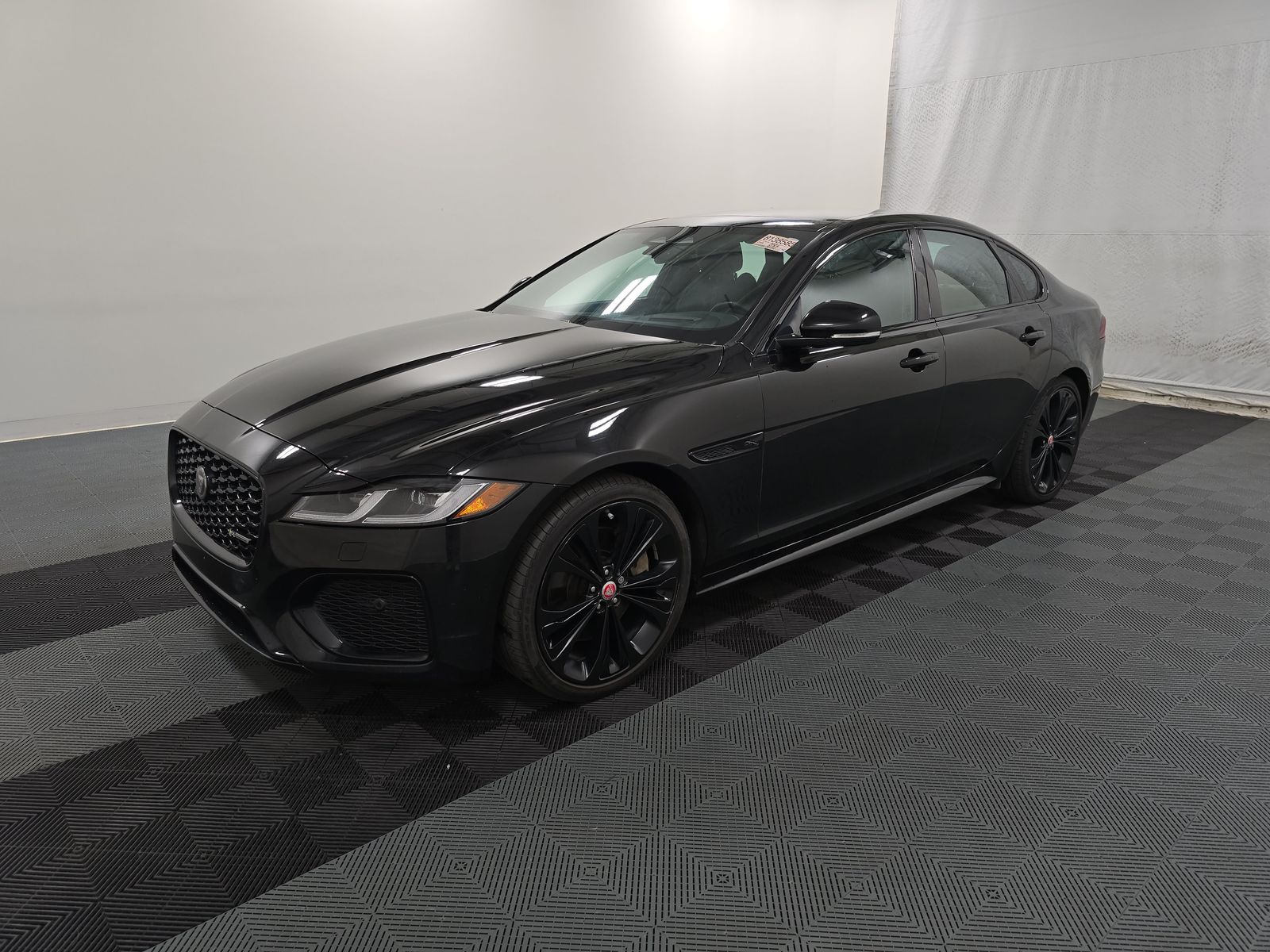 2022 Jaguar XF R-Dynamic SE AWD