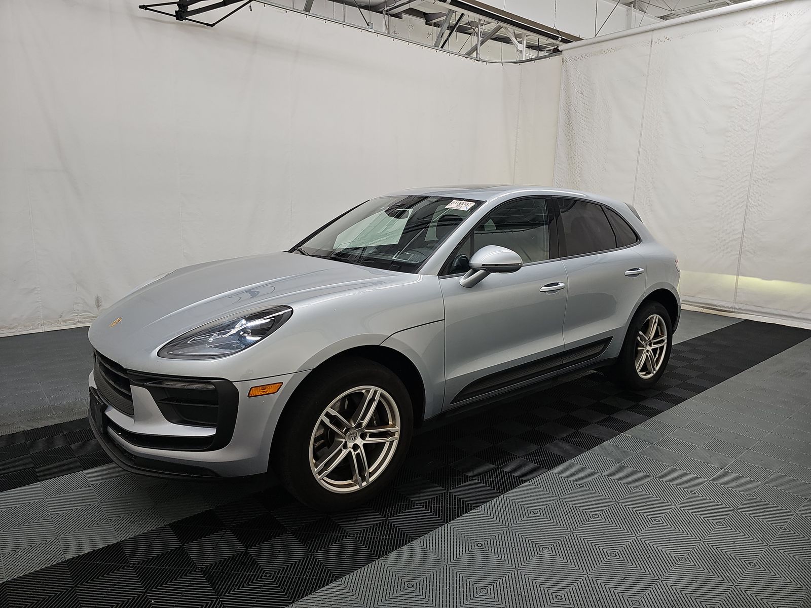 2022 Porsche Macan