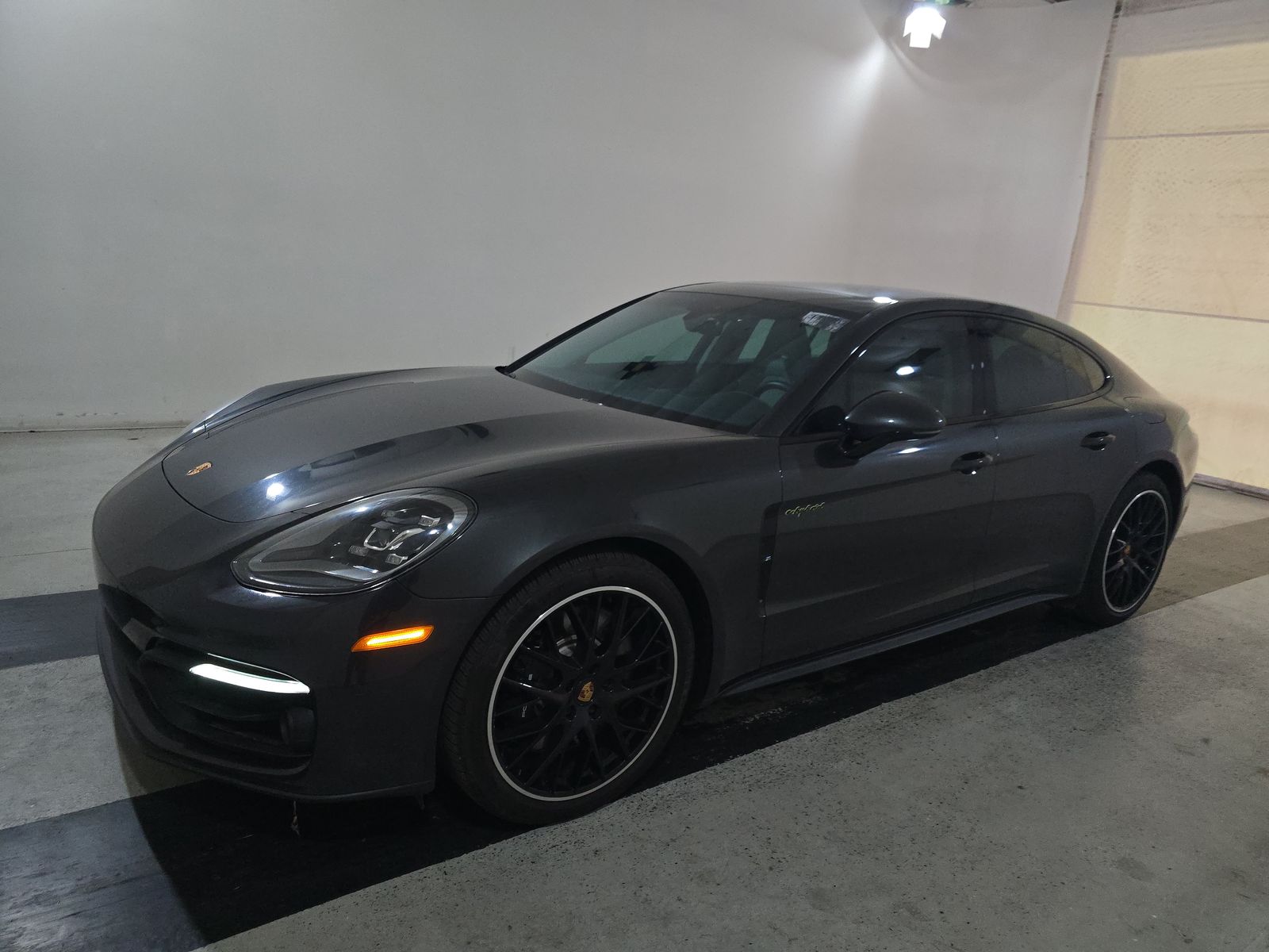 2022 Porsche Panamera E-Hybrid 4S Hatchback