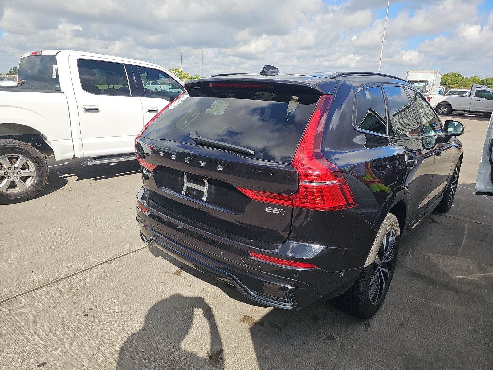 2025 Volvo XC60 B5 Plus AWD