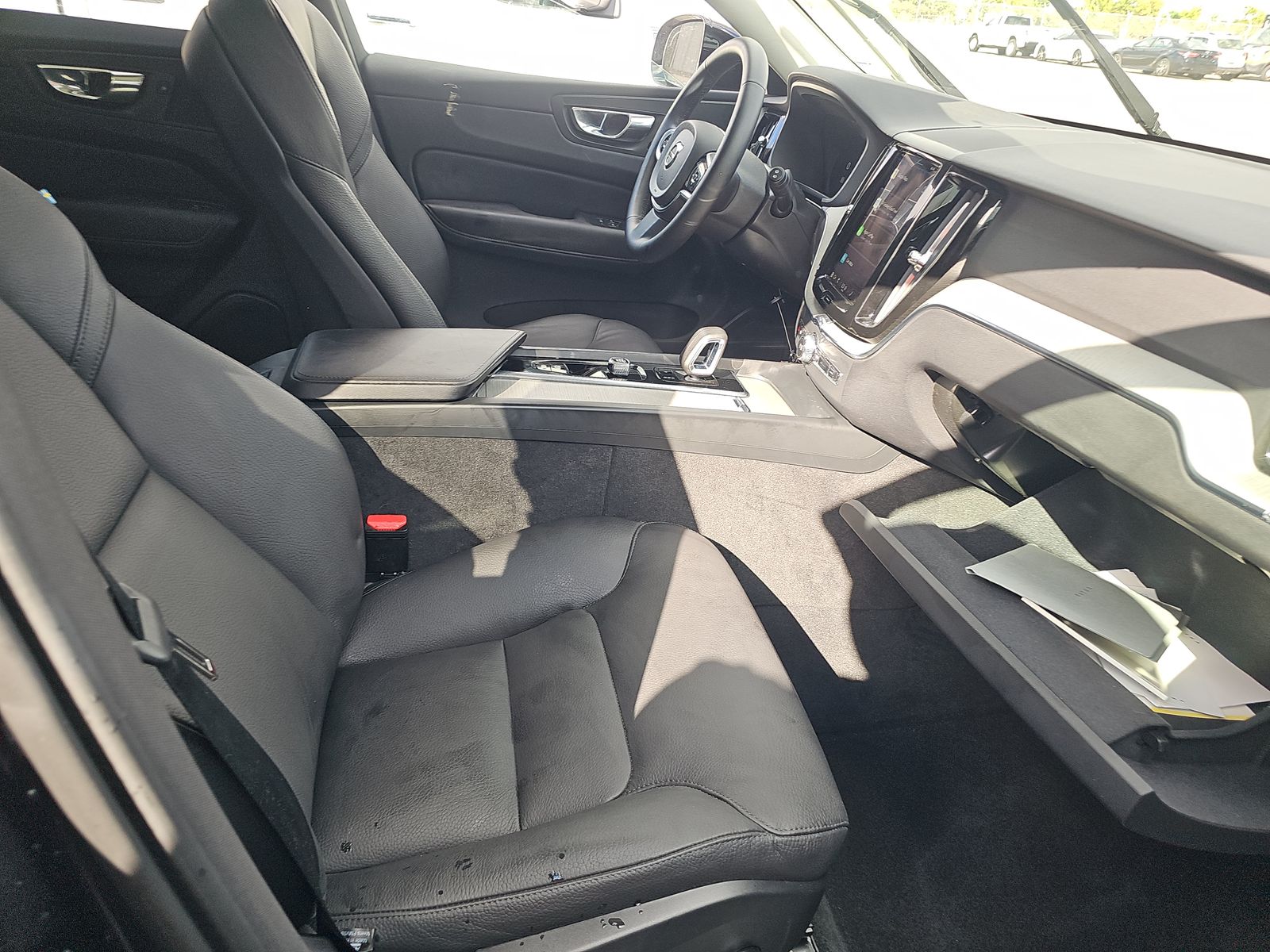 2025 Volvo XC60 B5 Plus AWD