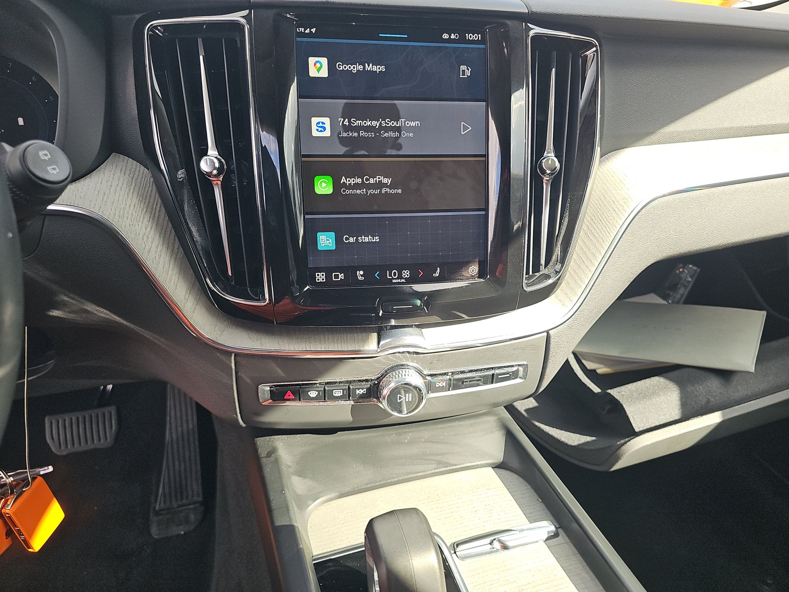 2025 Volvo XC60 B5 Plus AWD