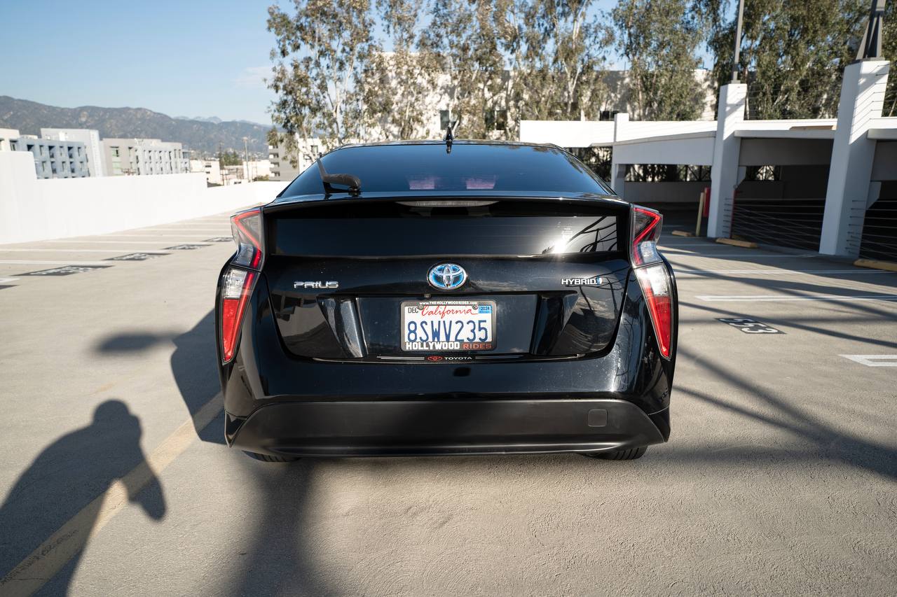 TOYOTA PRIUS - 6