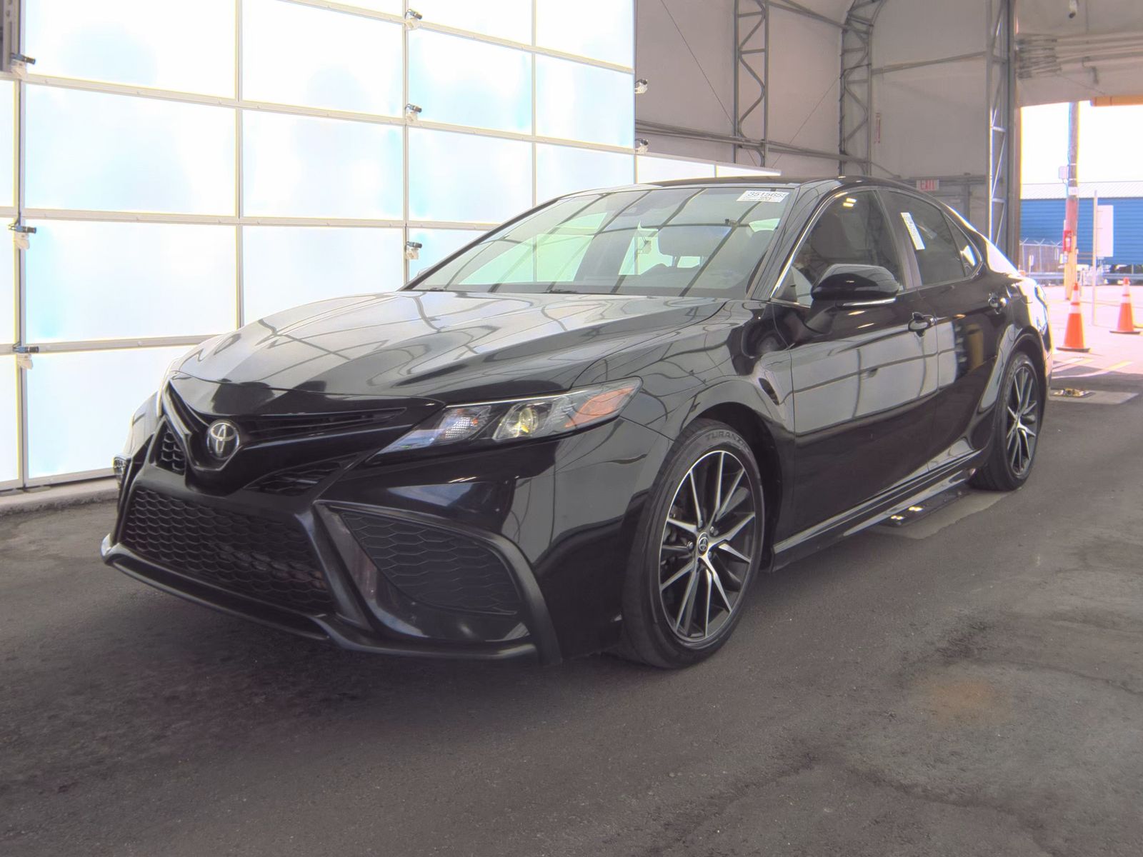 2022 Toyota Camry SE FWD
