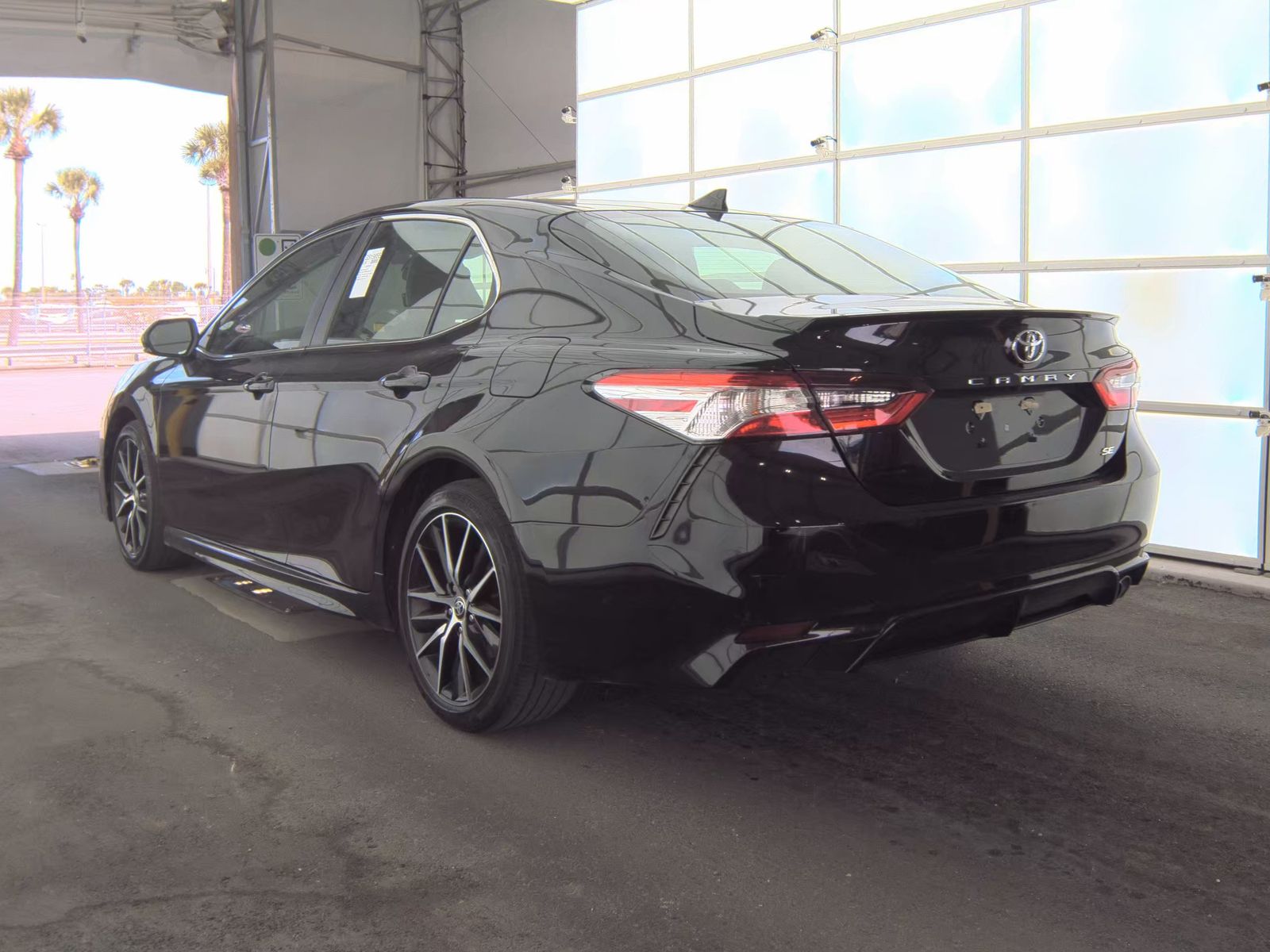 2022 Toyota Camry SE FWD