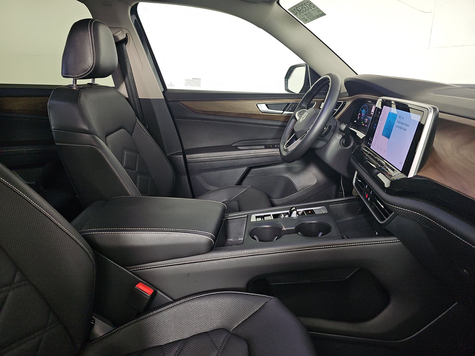 2025 Volkswagen Atlas 2.0T SE FWD