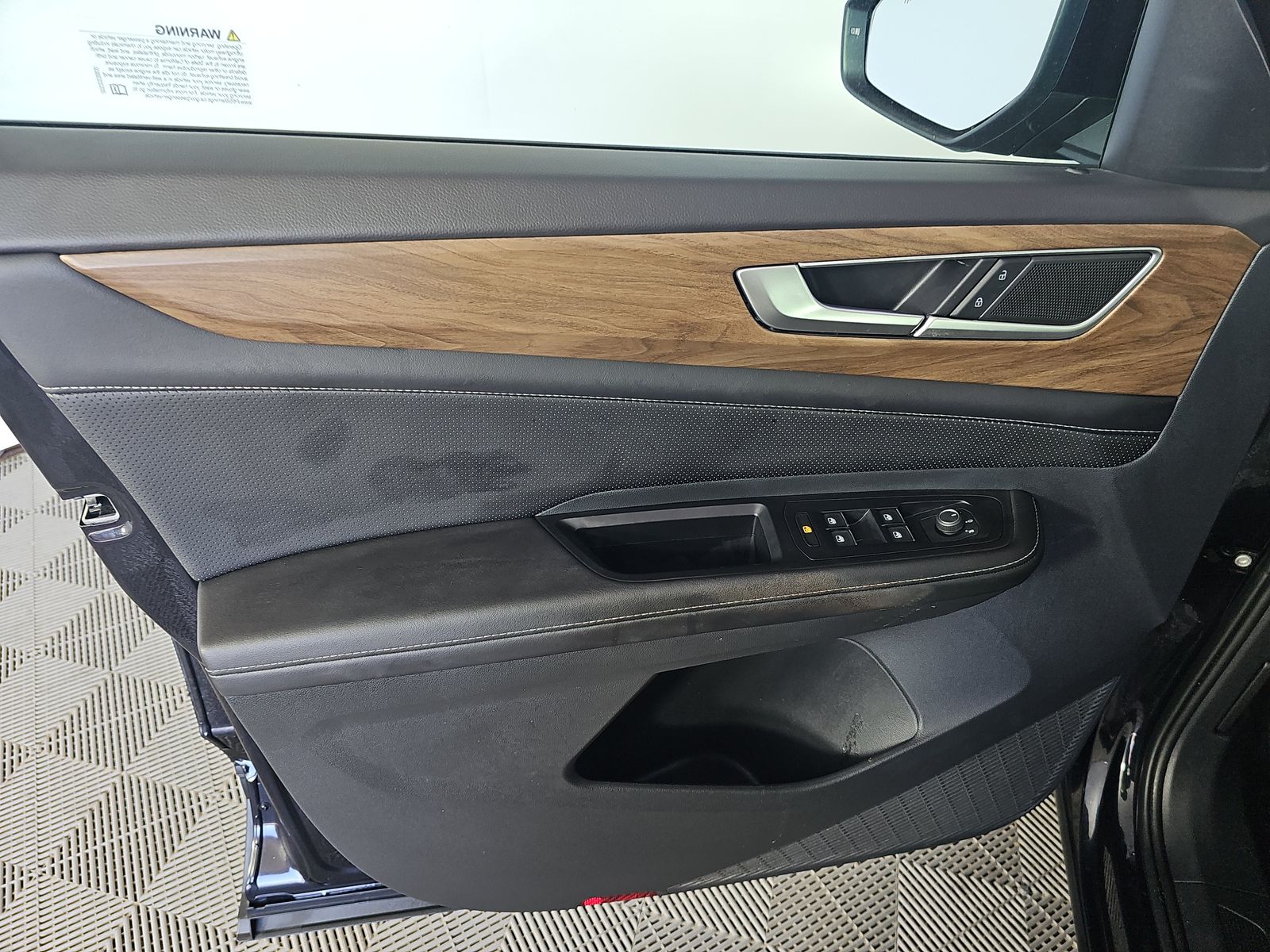 2025 Volkswagen Atlas 2.0T SE FWD