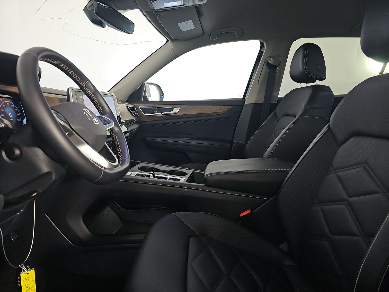 2025 Volkswagen Atlas 2.0T SE FWD