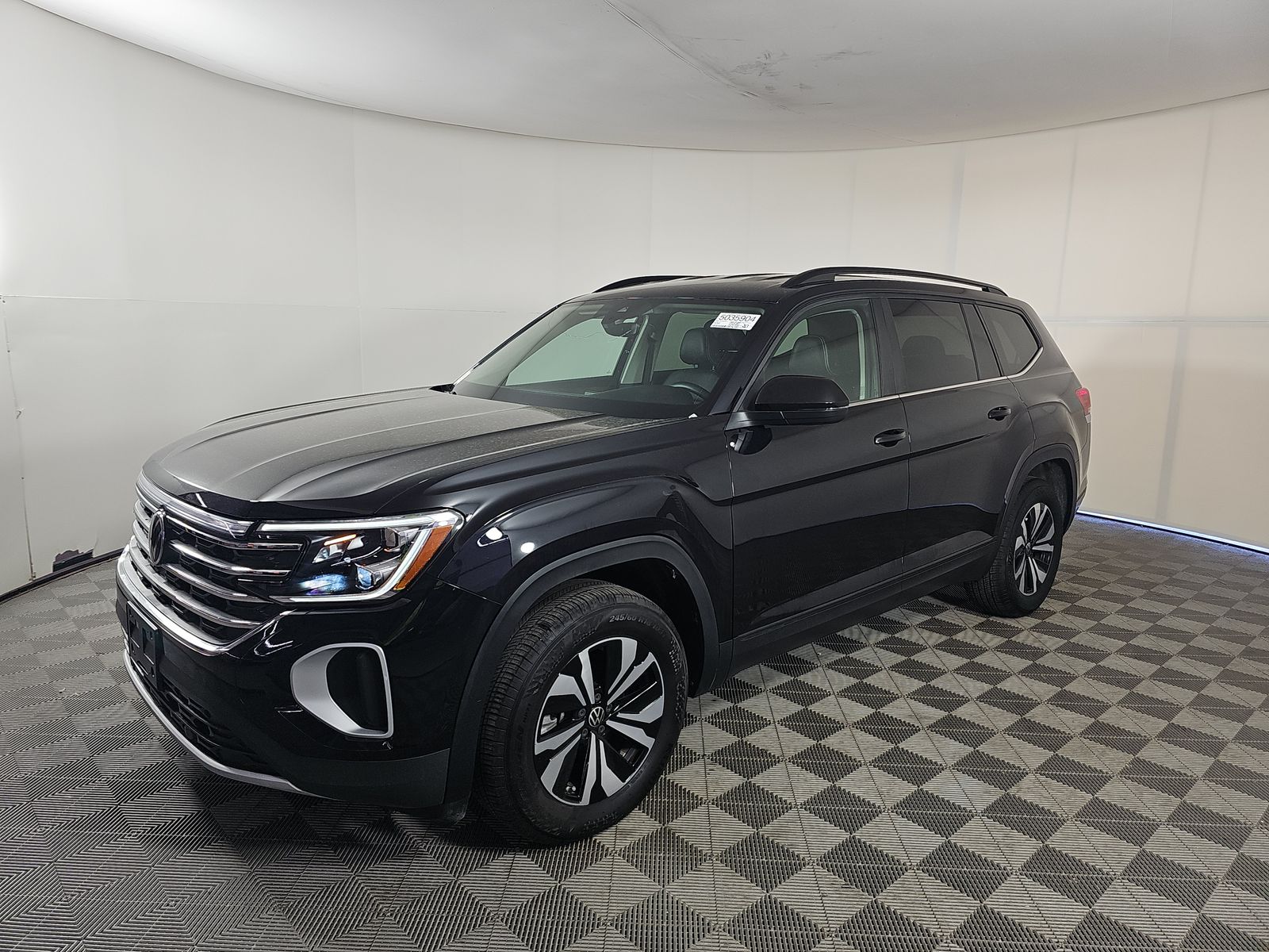 2025 Volkswagen Atlas 2.0T SE FWD