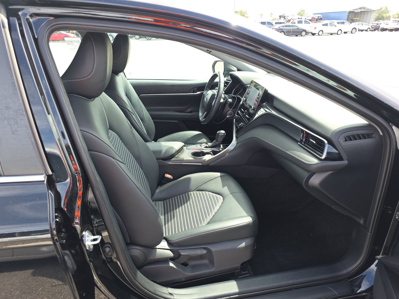 2022 Toyota Camry SE FWD