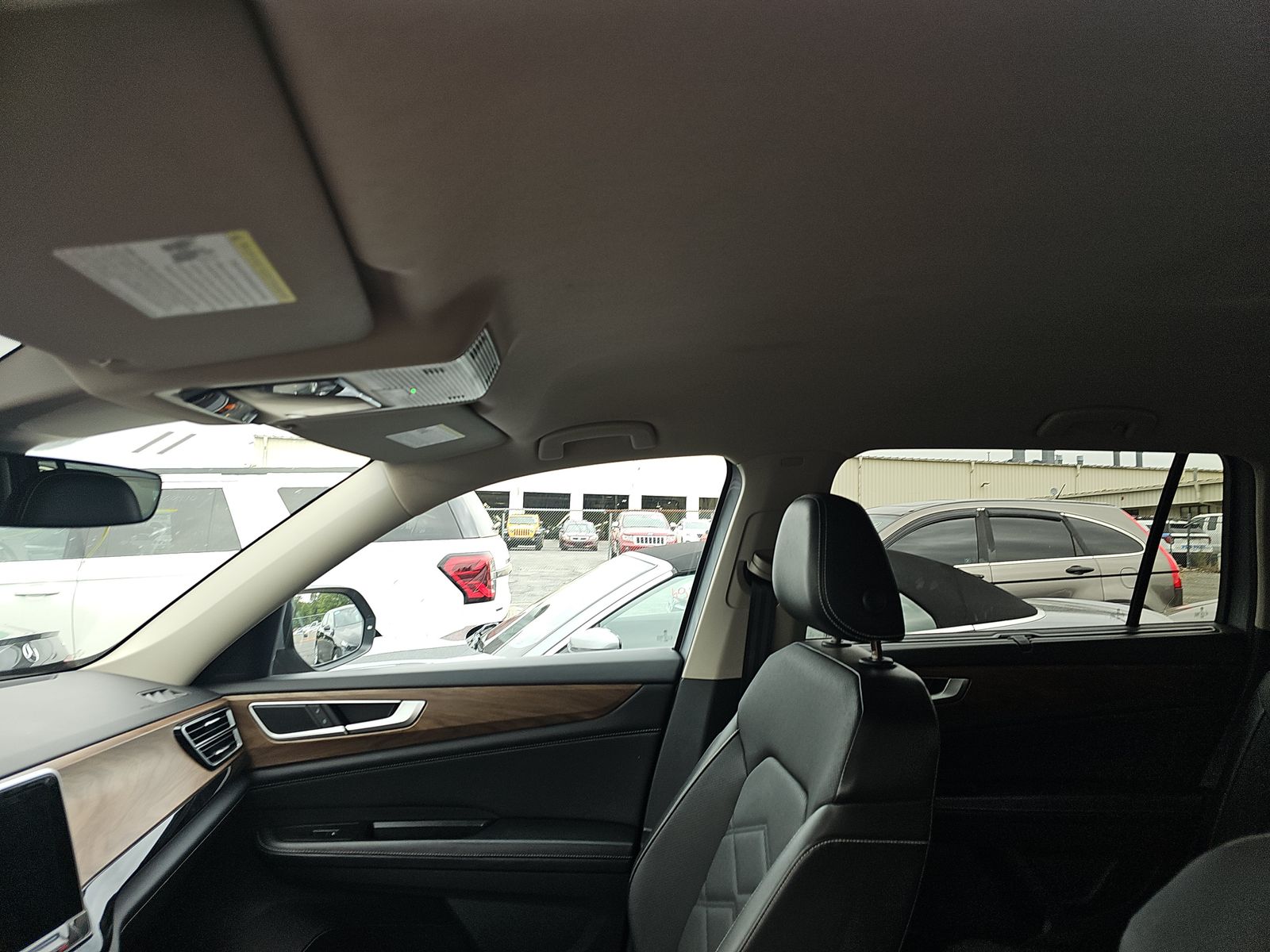 2024 Volkswagen Atlas 2.0T SE AWD