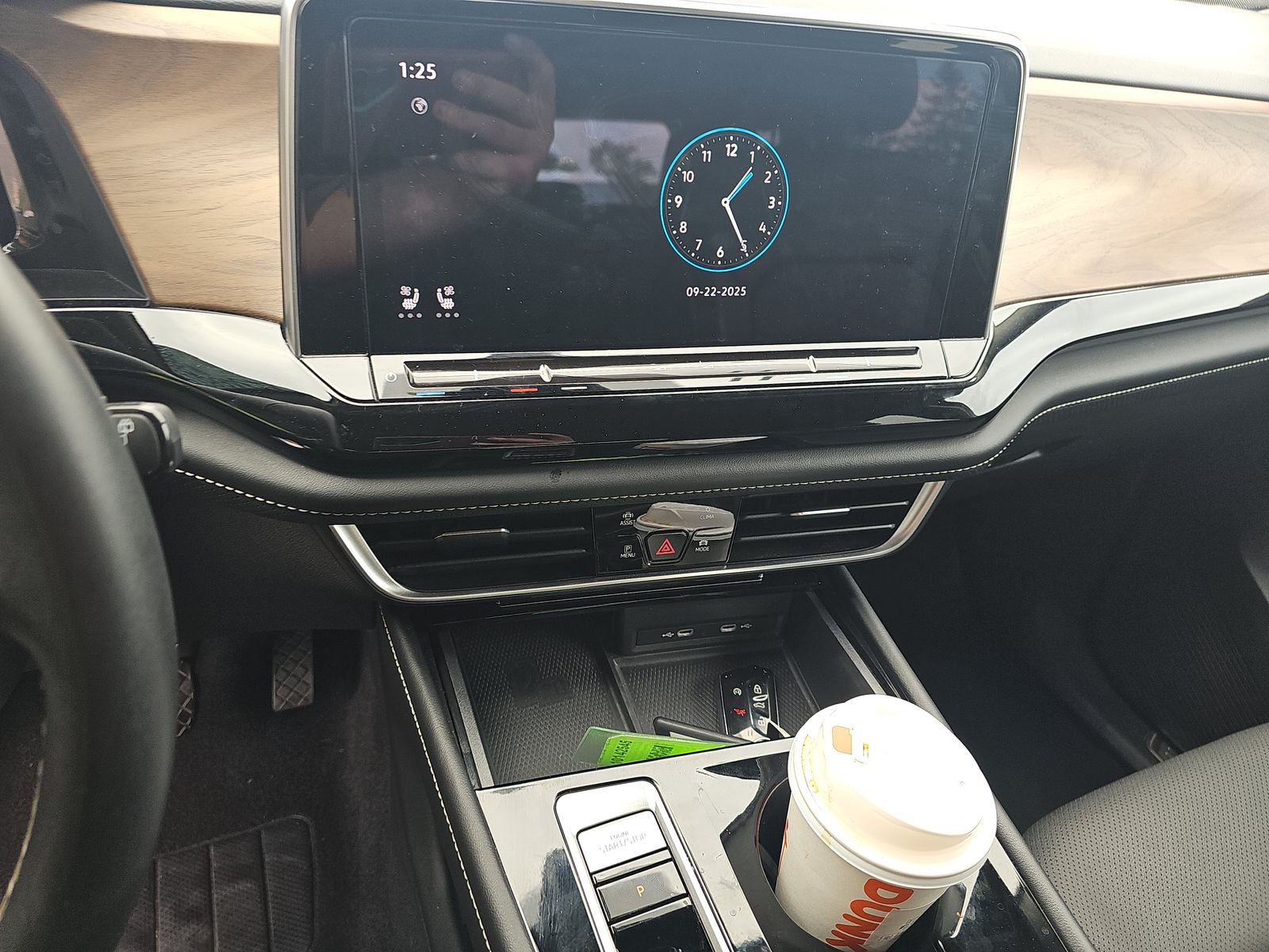 2024 Volkswagen Atlas 2.0T SE AWD